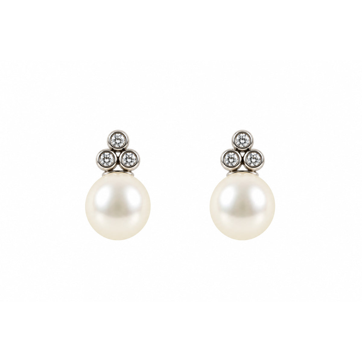 9ct White Gold Cultured Freshwater Pearl and Diamond Trefoil Stud Earrings