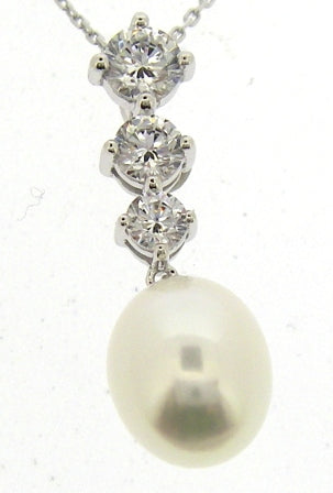9ct White Gold Fresh Water Pearl and Cubic Zirconia Pendant