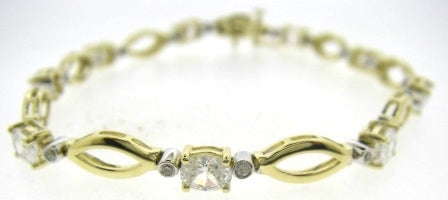 Exquisite 9ct Yellow Gold Filigree Hamsa Chain Bracelet