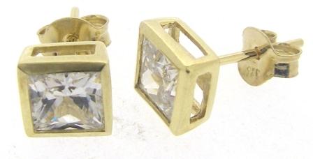 Dainty 9ct Yellow Gold CZ Heart Stud Earrings