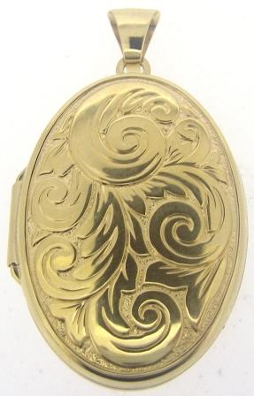 Vintage 9ct Yellow Gold Oval Locket