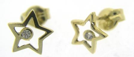 9ct Yellow Gold Triple Pear Cubic Zirconia Stud Earrings