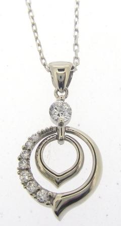 Vintage 9ct White Gold Cubic Zirconia Pendant