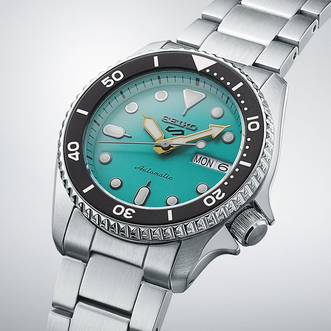 Seiko 5 Sports SKX Midi Teal Automatic Watch