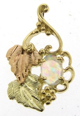 Vintage 14ct Yellow Gold Leaf Design Pendant With Opal
