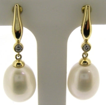 9ct Yellow Gold Diamond and Freshwater Pearl Drop Stud Earrings