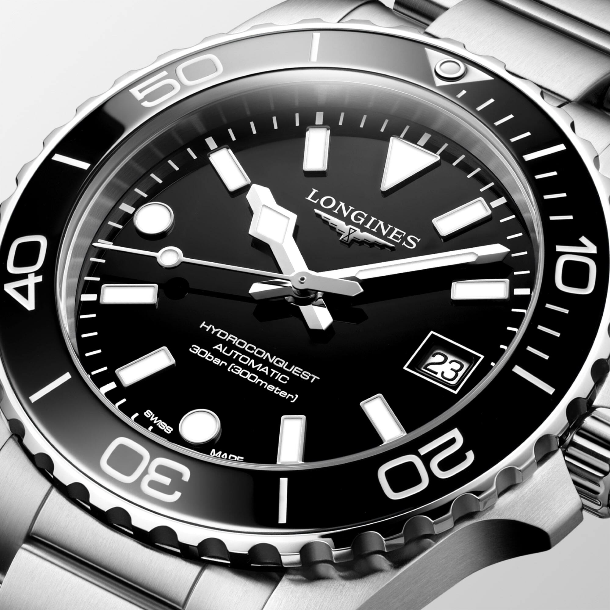 Longines HydroConquest 39mm Black Bezel Automatic Mens Watch