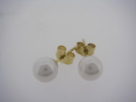 9ct Yellow Gold Cultured Freshwater Pearl Button Stud Earrings