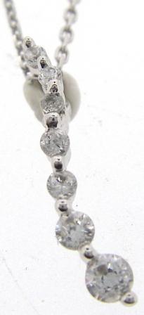 9ct White Gold Cubic Zirconia Pendant