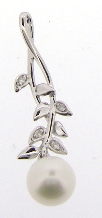 9ct White Gold Diamond and Freshwater Pearl Pendant