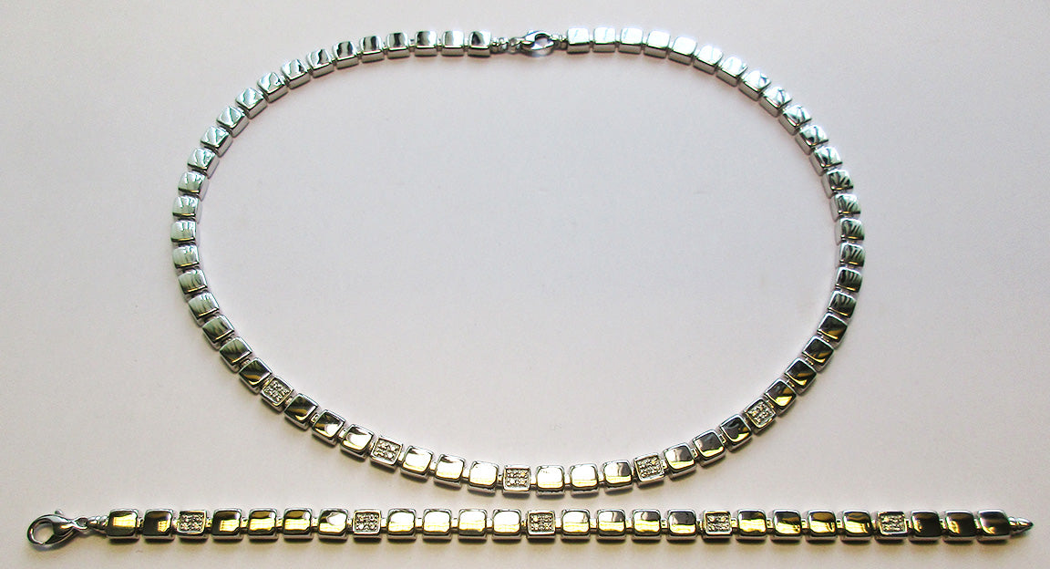 Elegant 9ct Two-Tone Gold Cubic Zirconia Necklet