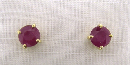 9ct Yellow Gold Round Ruby Claw Set Stud Earrings