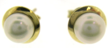 9ct Yellow Gold Freshwater Pearl Stud Earrings