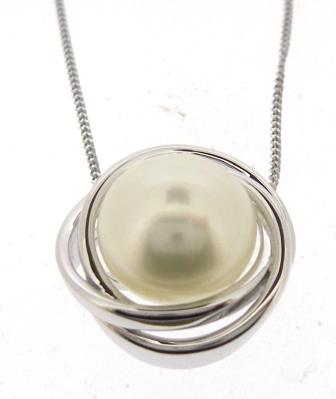 Fresh Water Bouton Pearl Pendant in 9ct White Gold