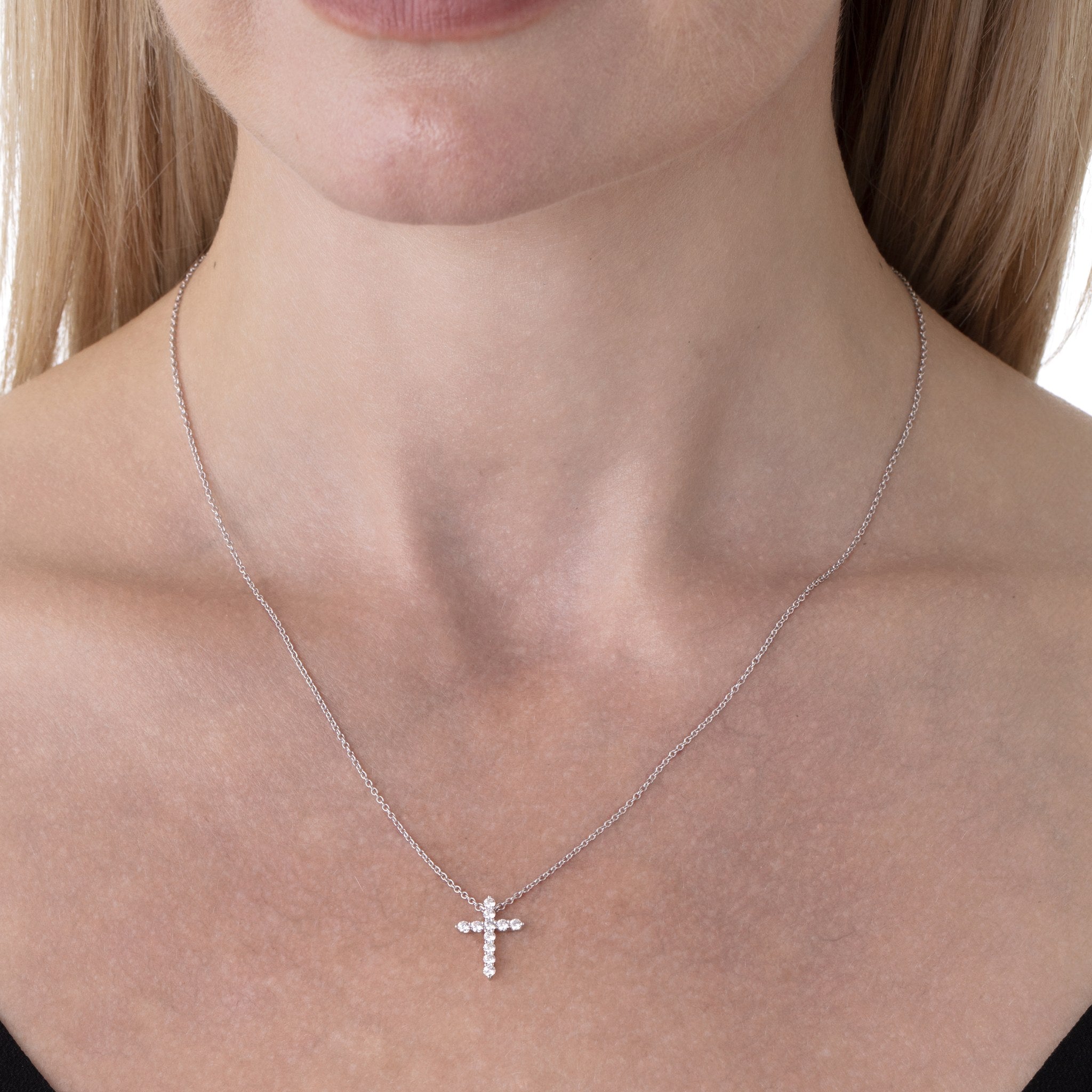 Hearts On Fire 18ct White Gold 0.33ct Signature Cross Pendant - Medium
