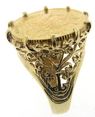 Vintage 9ct Yellow Gold 1/2 Sovereign Ring With 22ct Gold 1914 King George V 1/2 Sovereign Coin