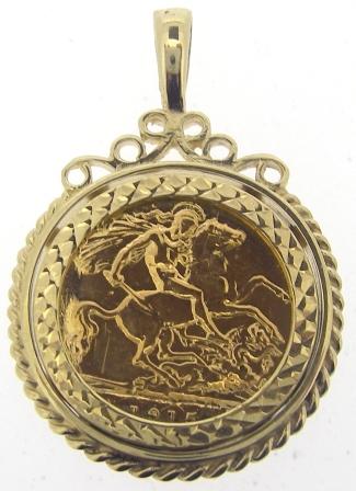 Vintage 9ct Yellow Gold 1/2 Sovereign Pendant With 22ct Gold 1915 King George V 1/2 Sovereign Coin