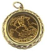 Vintage 9ct Yellow Gold 1/2 Sovereign Pendant With 22ct Gold 1910 King Edward V11 1/2 Sovereign Coin