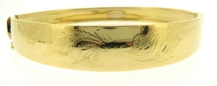 Vintage 18ct Yellow Gold 1/2 Engraved Bangle