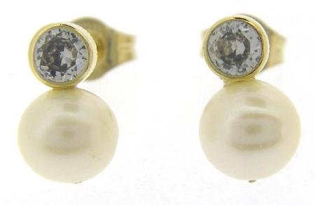 9ct Yellow Gold Freshwater Pearl and Cubic Zirconia Stud Earrings