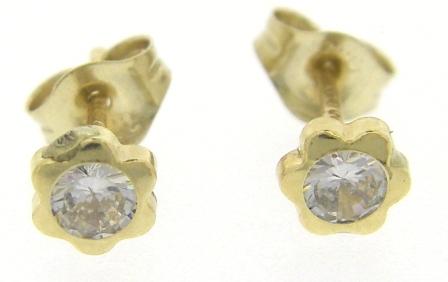 9ct Yellow Gold Cubic Zirconia Flower Stud Earrings