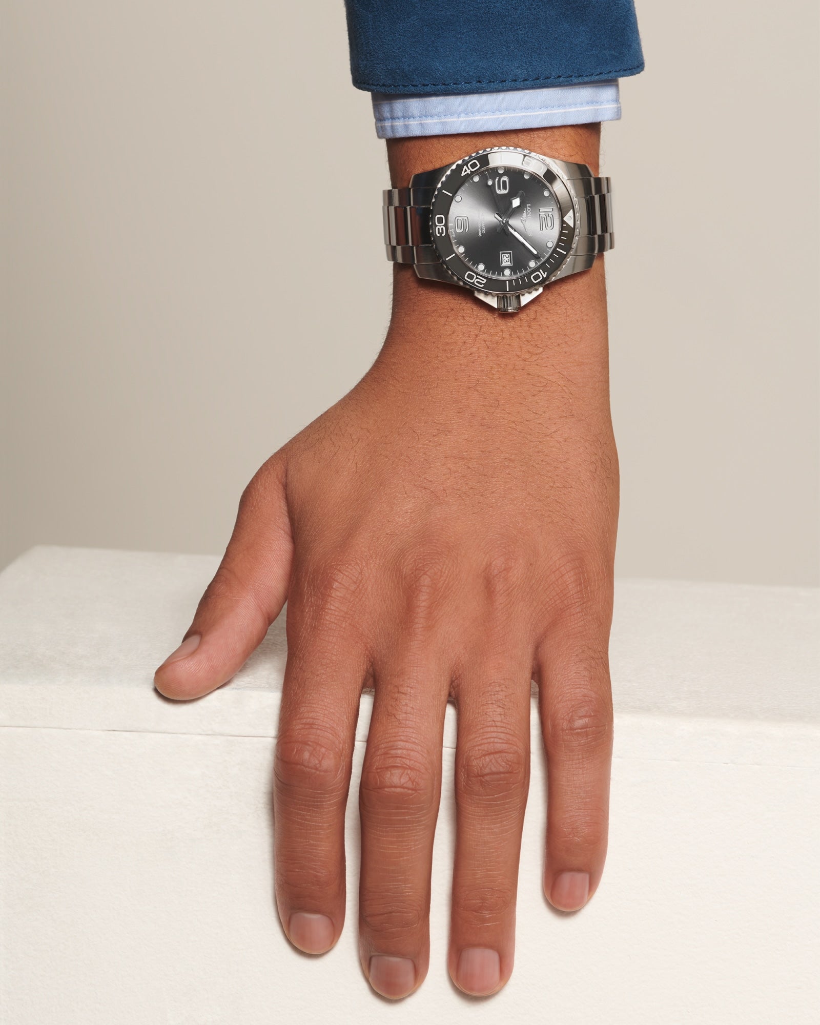 Longines HydroConquest 41mm Sunray Grey Automatic Watch